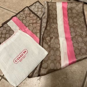 Coach scarf
